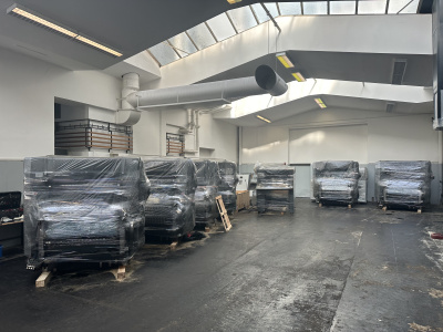 Loading of offset printing machine Heidelberg SM 102-10P+LX