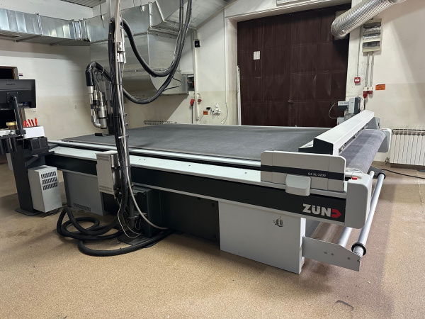 Zünd G3 XL-3200