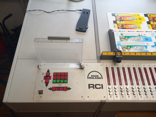 Roland 105