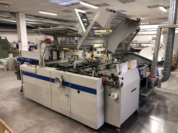 Kolbus DA 240 Case maker