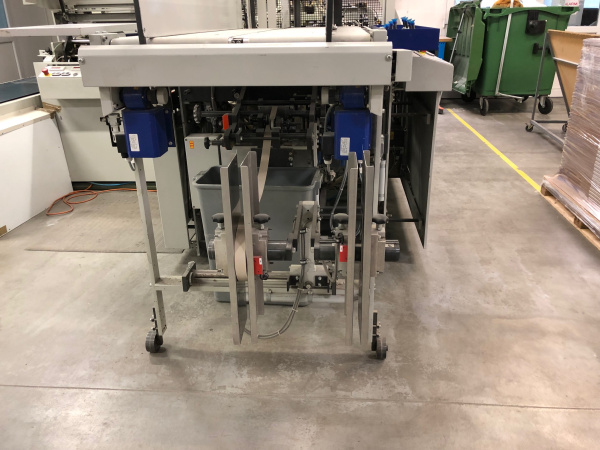 Kolbus DA 240 Case maker